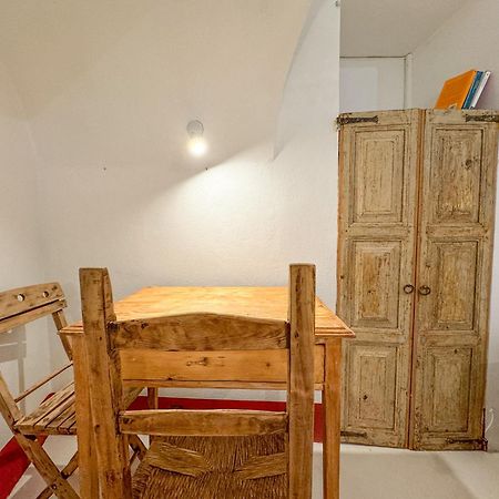 Appartamento Kalma - Genovesi Mini House Cagliari Esterno foto